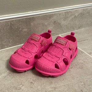 NWOT Toddler Stride Rite Munchkin wet sandals size 8